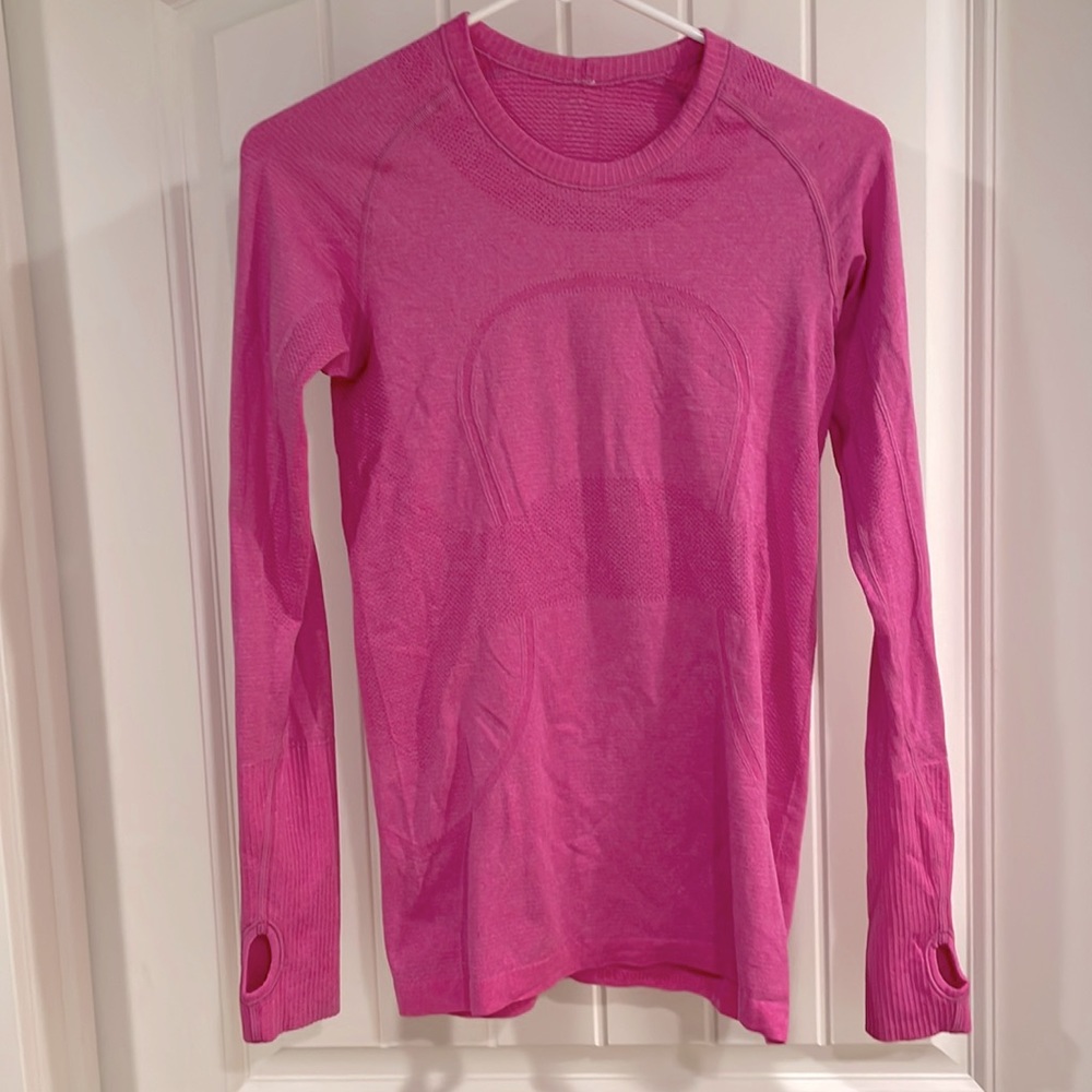 Lululemon long sleeve pink shirt